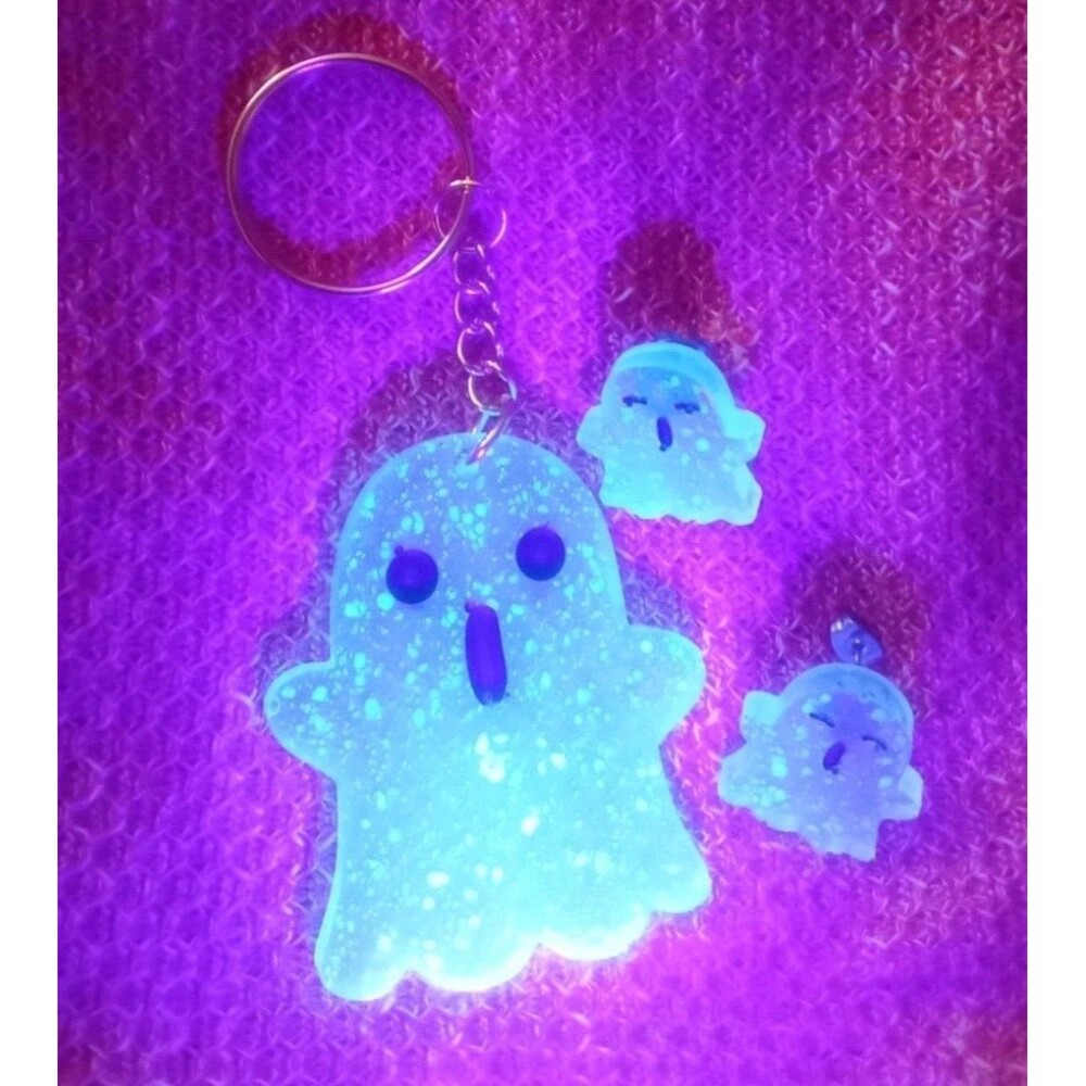 Florescent Ghost Halloween Post Earrings  And Keychain/Purse Charm NEW